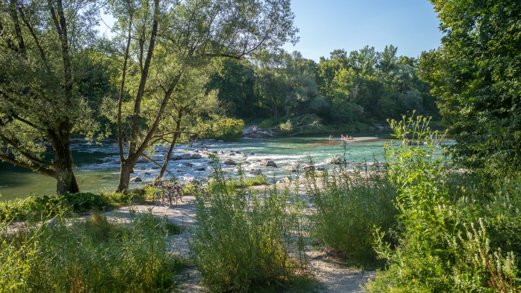 An der Isar Leica M mit 28mm Elmarit asph. bei f/4.8 1/500sec ISO 200