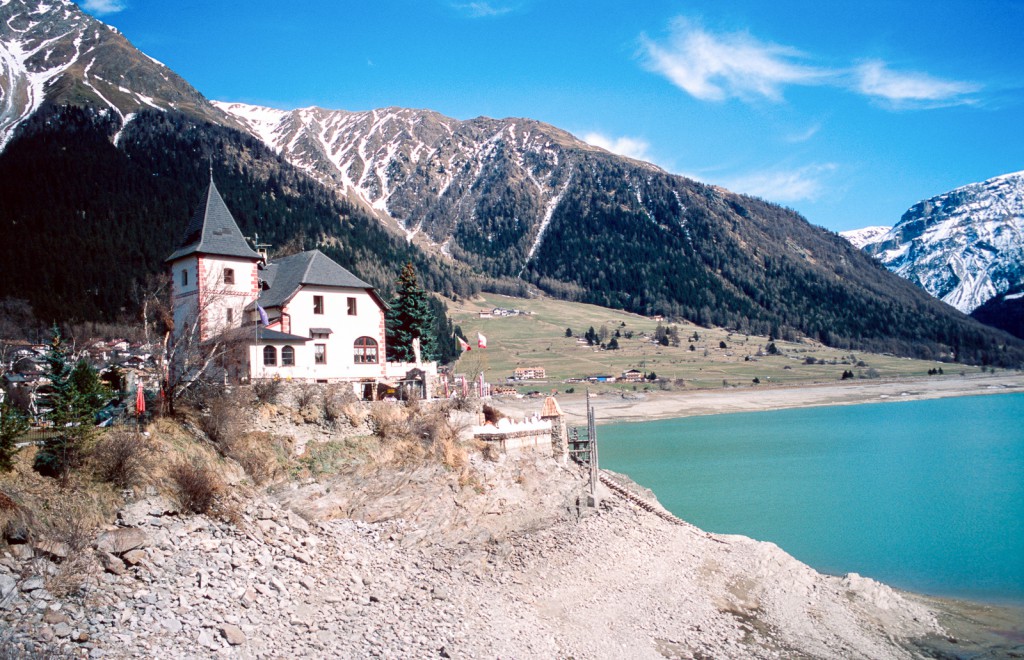 Am Reschensee, Leica M3 mit 50mm Elmar, Fuji Provia