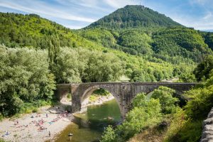 Die alte Brücke bei Ispagnac. Leica Q bei f/5.6  1/250sec  ISO 100