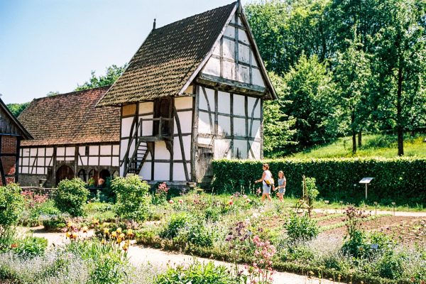 Paderborner Dorf, Leica M2 mit 35mm Summilux, Kodak Portra