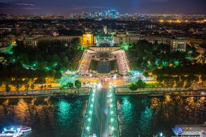 Trocadero. M10 mit 35mm Summilux bei f/4.0  1/3sec  ISO 800