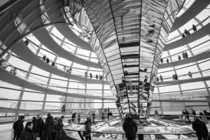 Reichstagskuppel. M10 mit 21mm Super-Elmar bei f/3.4  1/60sec  ISO 100