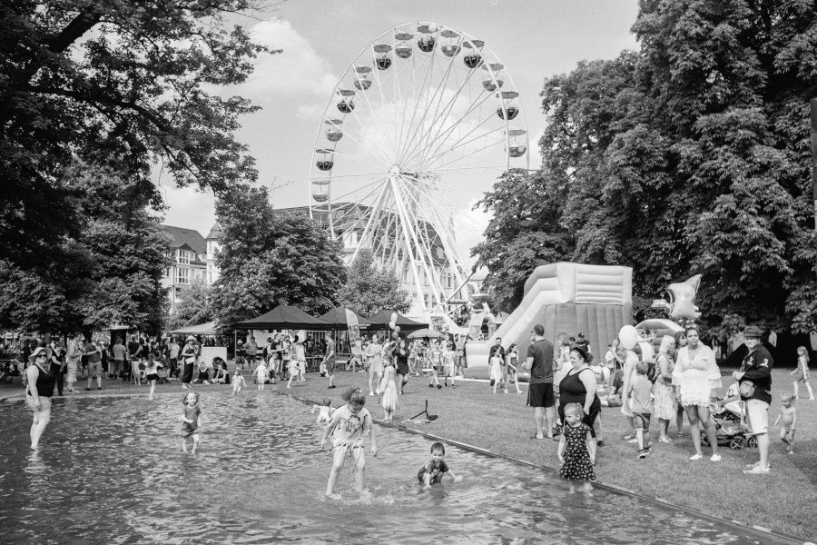 Leineweberfest, Leica IIIf mit 3,5cm Summaron, Orange-Filter