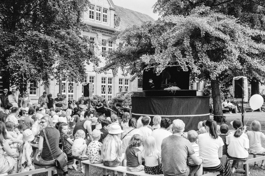 Leineweberfest, Leica IIIf mit 3,5cm Summaron, Orange-Filter