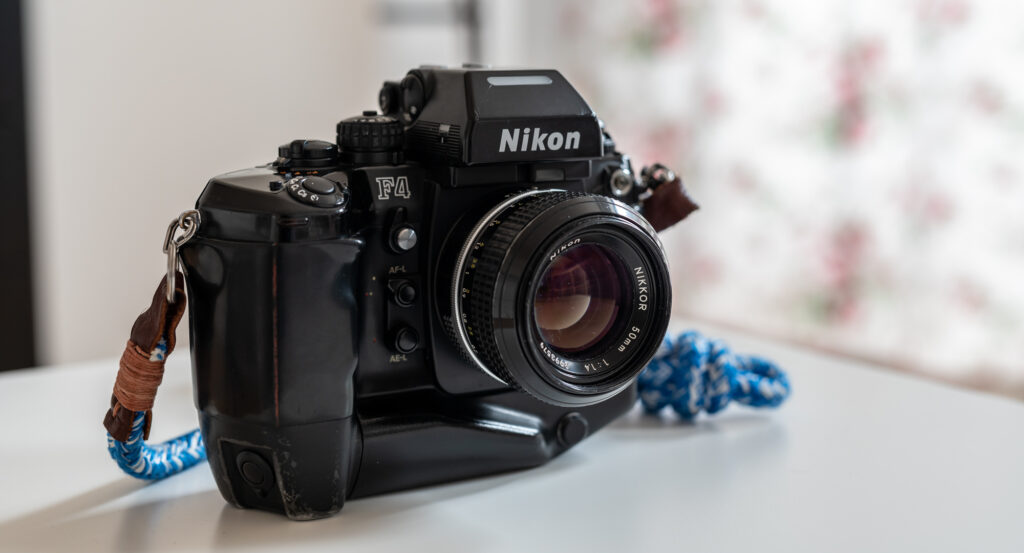 Nikon F4