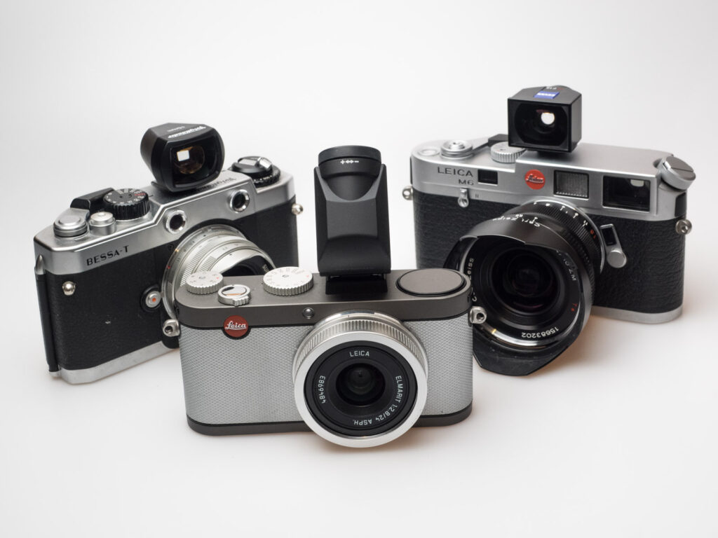 Produktbild zeigt Aufstecksucher an verschiedenen Kameras
