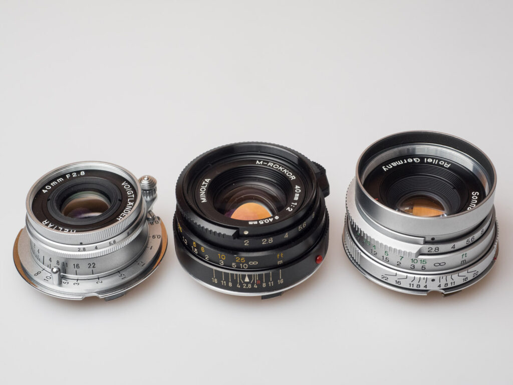 Produktaufnahme Voigtländer Bessa R3M mit weiteren 40mm M-Mount-Objektiven