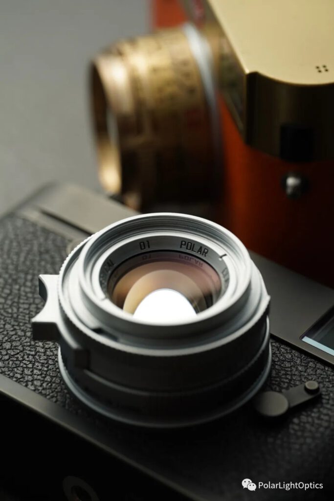 Produktbild zeigt eines der vielen Objektive für Leica M aus China, hier von Polar.