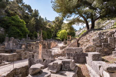 Glanum. Leica Q3 f/4  1/640s. ISO 100