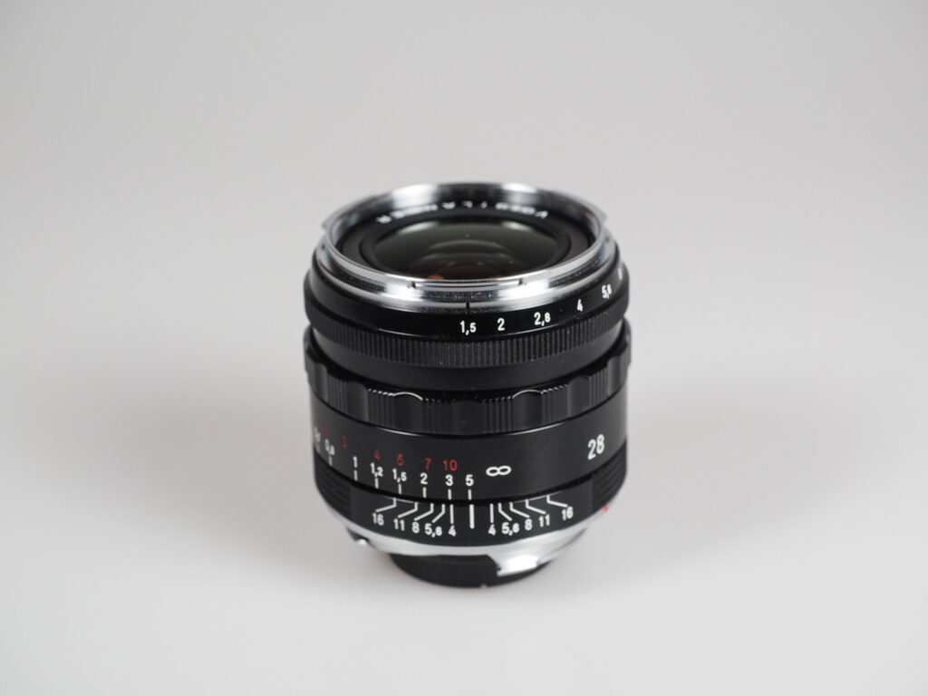 Produktbild zeigt Voigtländer VM Nokton 1,5/28