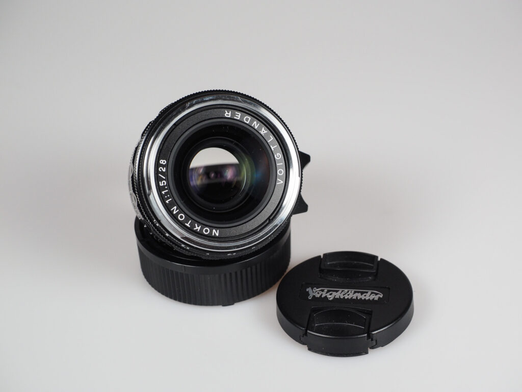 Produktbild zeigt Voigtländer VM Nokton 1,5/28