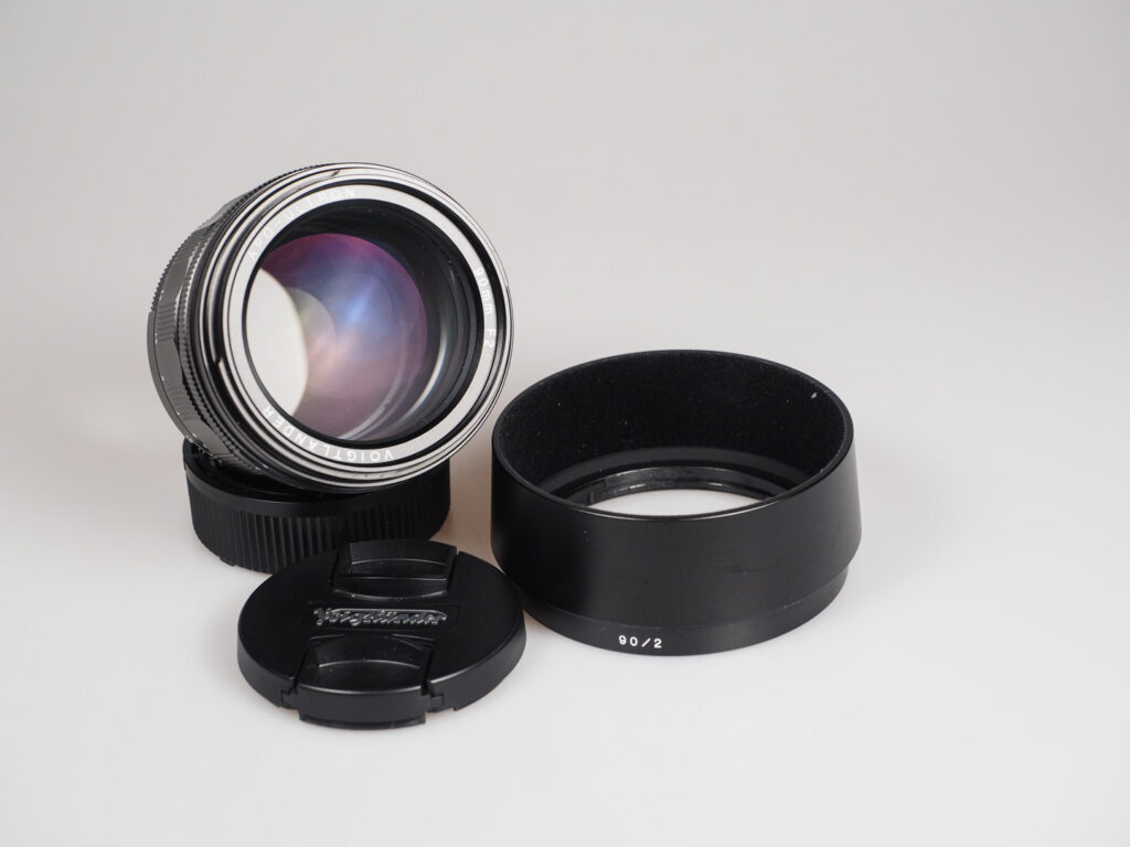 Produktbild zeigt Voigtländer VM APO-Ultron 2,0/90.