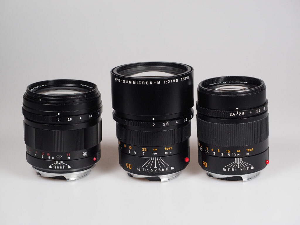 Produktbild zeigt Voigtländer VM APO-Ultron 2,0/90 und weitere 90-mm-Objektive
