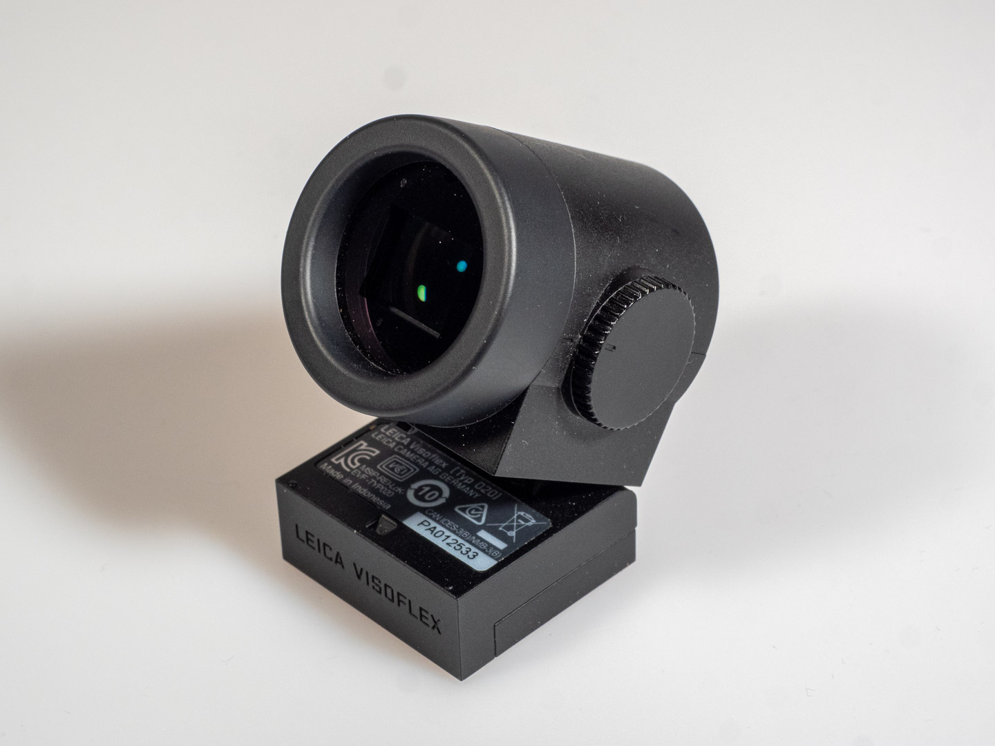 Produktbild zeigt elektronischen Sucher von Leica Visoflex 020
