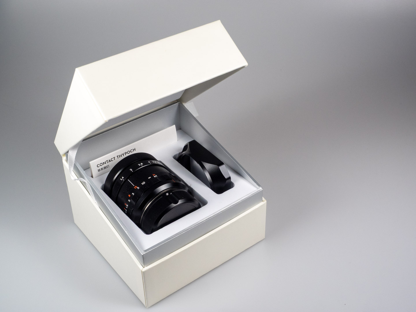 Produktfoto von Thypoch Simera 1.4/50 in Originalverpackung