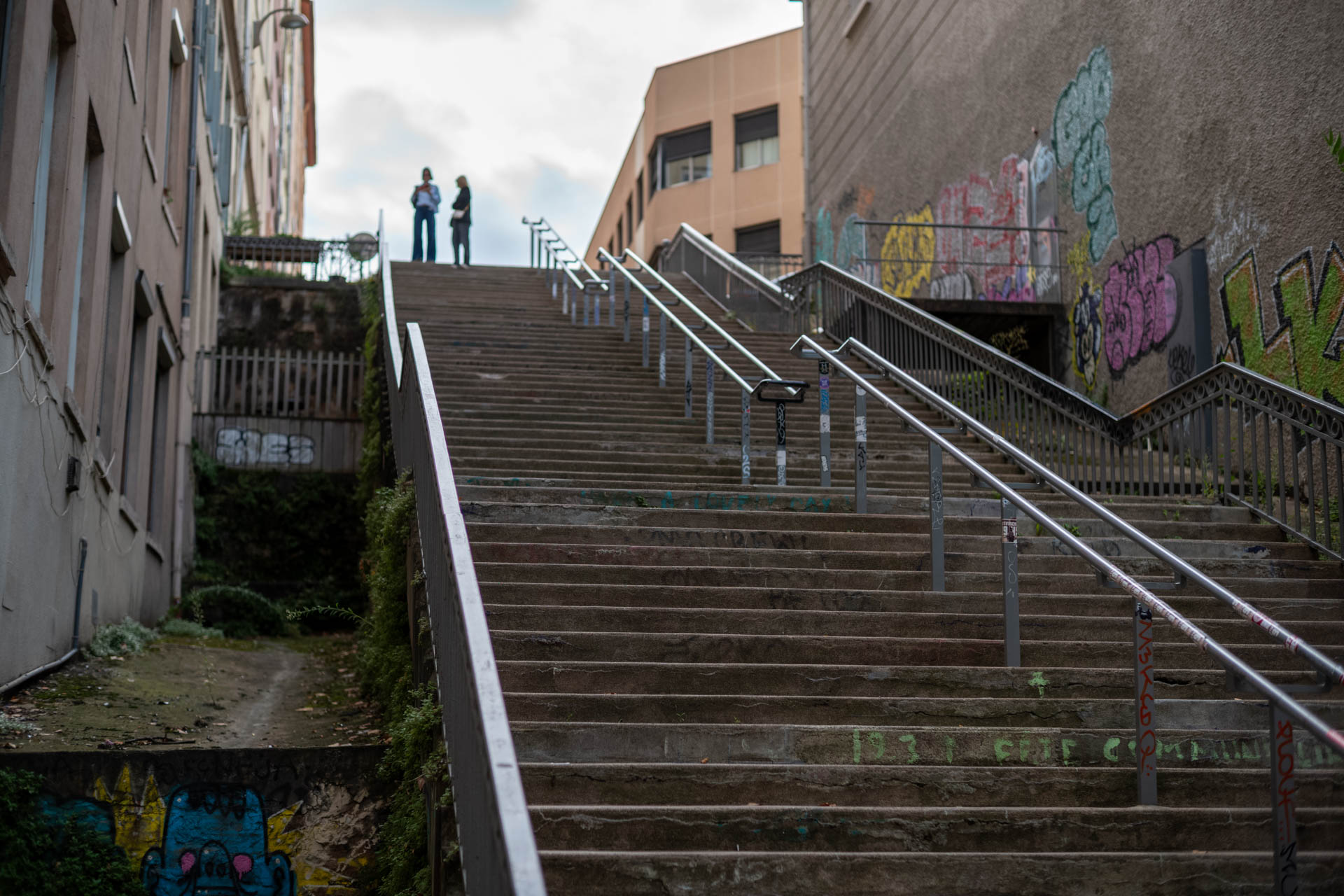 Beispielfoto aufgenommen mit Thypoch Simera 1.4/50: In den "Traboules" von Lyon, Frankreich